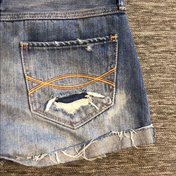 Abercrombie shorts - Picture 3 of 5